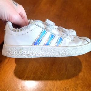 Adidas Toddler/kids White velcro Sneakers size 9